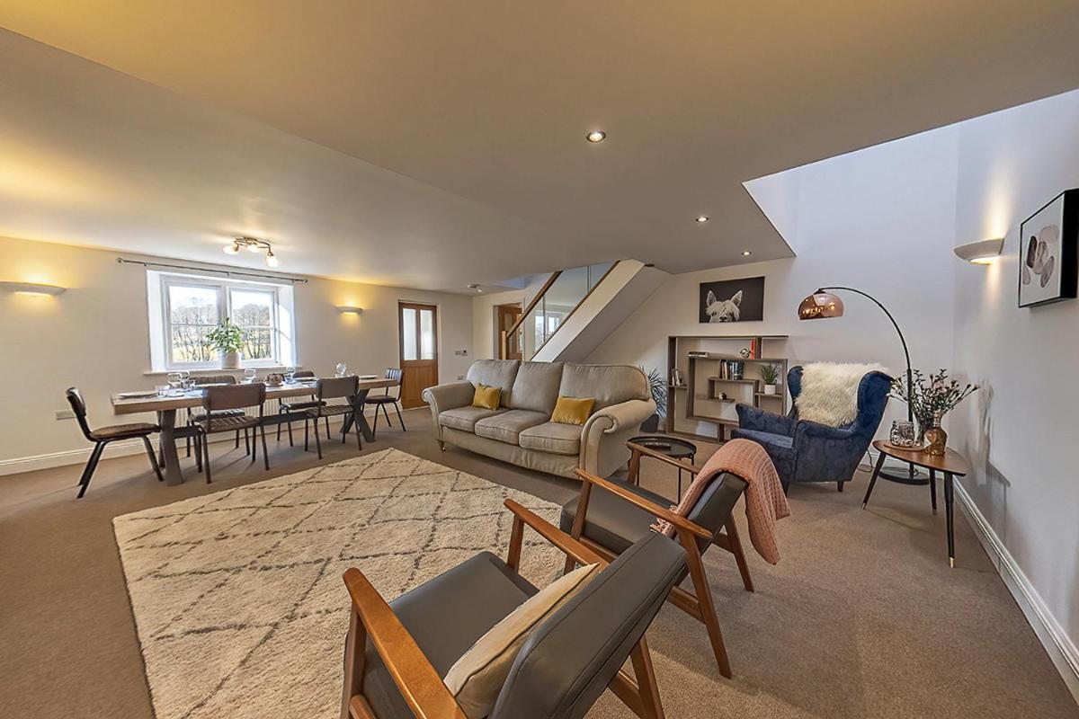 קורוון 3 Bedroom Barn Conversion With Hot Tub-Garden View - Ty Cerrig Barn מראה חיצוני תמונה